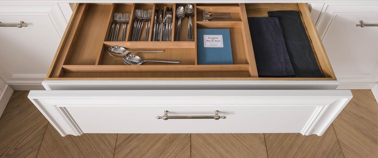 Lago Living - Pepe Kitchen - Anice Stellato collection detail