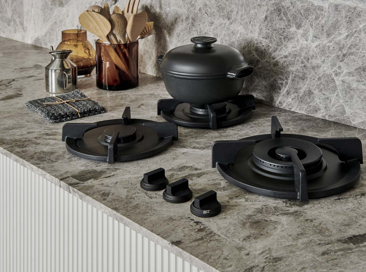 Lago Living - Pepe Kitchen - Zafferano collection detail