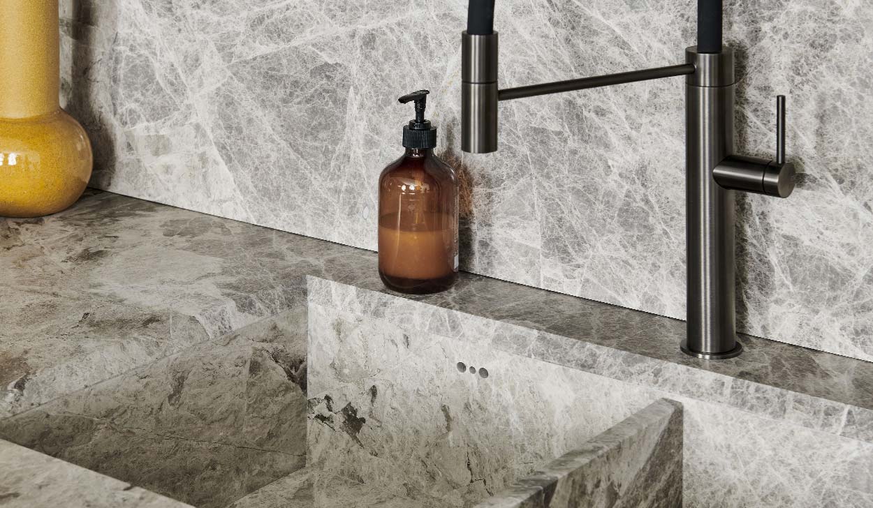 Lago Living - Pepe Kitchen - Zafferano collection detail